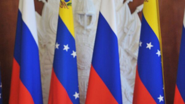 Las banderas de Rusia y Venezuela (archivo) - Sputnik Mundo