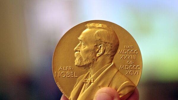 La medalla del premio Nobel - Sputnik Mundo
