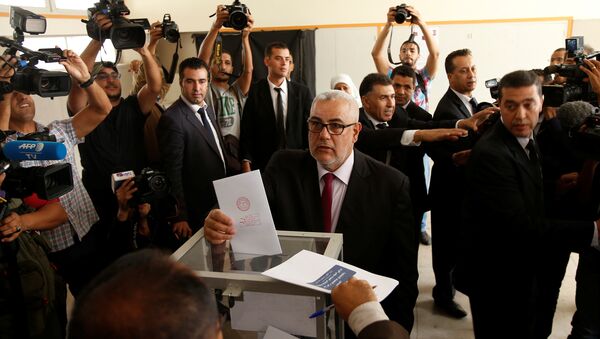 El secretario general de PJD vota en las elecciones en Marruecos - Sputnik Mundo