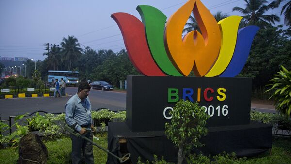 El logo de la cumbre de BRICS - Sputnik Mundo