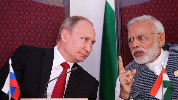 Presidente de Rusia, Vladímir Putin, y primer ministro de la India, Narendra Modi - Sputnik Mundo