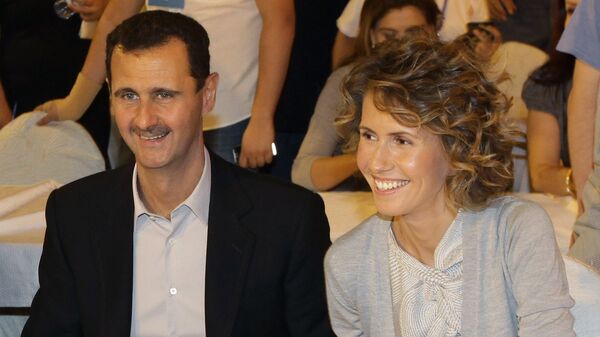 Presidente de Siria, Bashar Asad, con su esposa, Asma Asad - Sputnik Mundo
