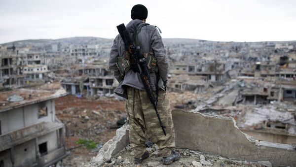 Francotirador kurdo en Kobani, archivo - Sputnik Mundo