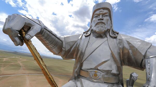 La estatua de Gengis Kan - Sputnik Mundo