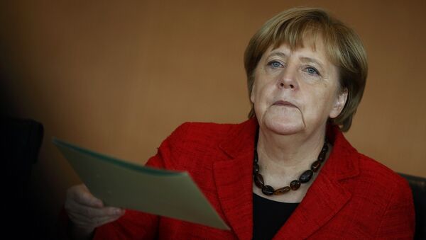 German Chancellor Angela Merkel attends the weekly cabinet meeting at the Chancellery in Berlin, Germany - Sputnik Mundo