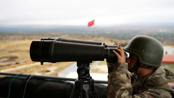 Un soldado turco en la frontera con Siria (archivo) - Sputnik Mundo