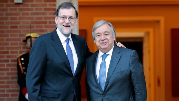 El presidente del Gobierno español, Mariano Rajoy, y el electo secretario general de la ONU, António Guterres - Sputnik Mundo