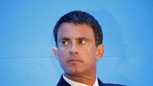 Ex primer ministro francés Manuel Valls - Sputnik Mundo