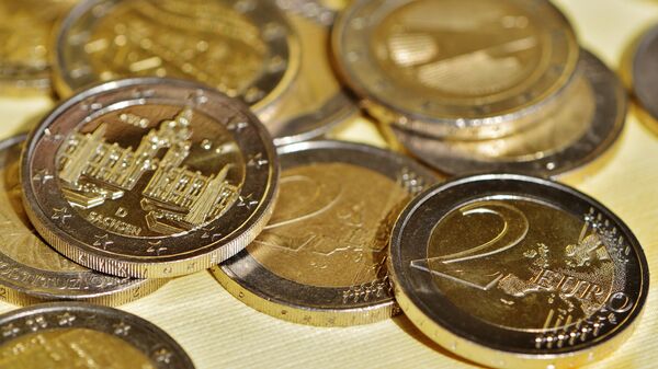 Monedas de dos euros (imagen referencial) - Sputnik Mundo