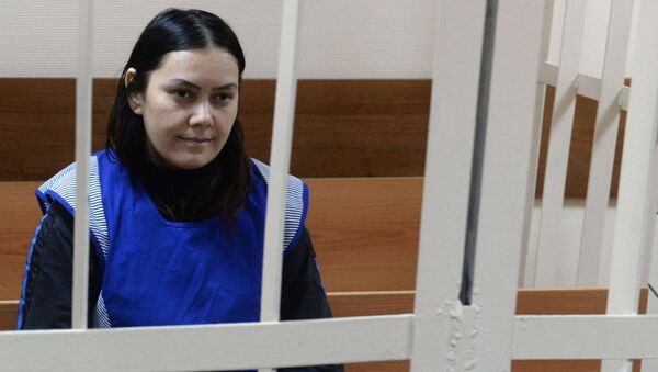 La niñera Gulchejra Bobokúlova, durante el juicio - Sputnik Mundo