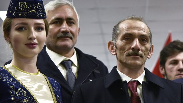 La delegación turca durante una visita a Crimea - Sputnik Mundo