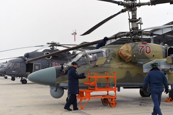 Los 'caimanes de hierro', nuevos helicópteros de ataque Ka-52 - Sputnik Mundo