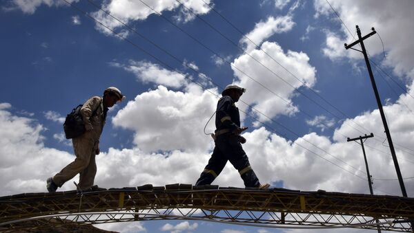 Mineros bolivianos en Oruro - Sputnik Mundo
