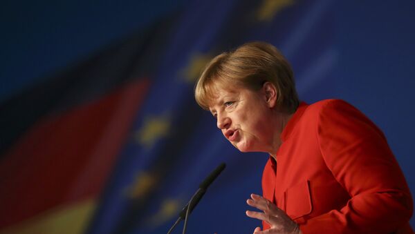German Chancellor and leader of the conservative CDU Merkel addresses the CDU party convention in Essen - Sputnik Mundo