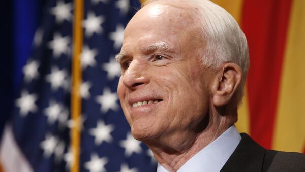Senador John McCain - Sputnik Mundo