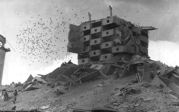 Consecuencias del terremoto de Spitak del 7 de diciembre de 1988. - Sputnik Mundo