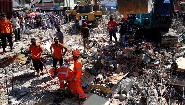 Las consecuencias del terremoto en Indonesia - Sputnik Mundo