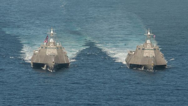 Buques de combate litoral estadounidenses USS Independence y USS Coronado (archivo) - Sputnik Mundo