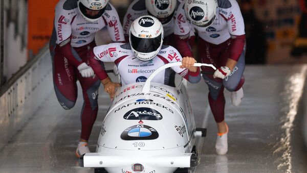 Los deportistas letones de bobsleigh - Sputnik Mundo