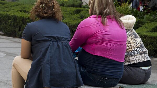 Mujeres con sobrepeso (archivo) - Sputnik Mundo