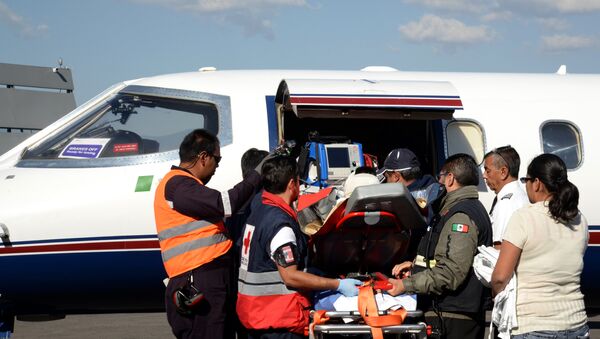 Ambulancia en el mercado de pirotecnia en Tultepec - Sputnik Mundo