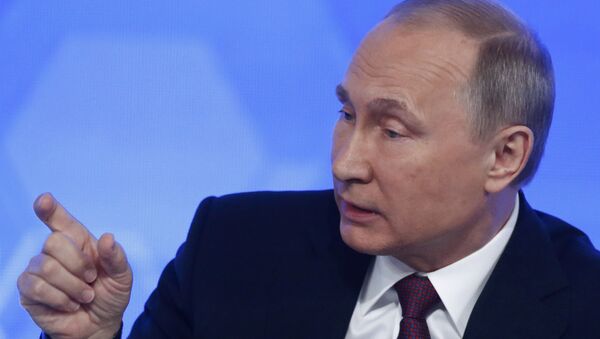 Vladímir Putin durante la gran rueda de prensa anual - Sputnik Mundo