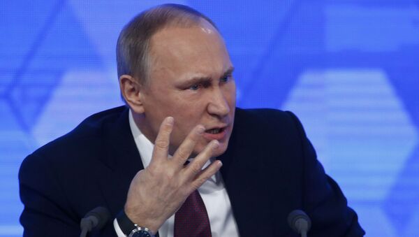 Russian President Vladimir Putin speaks during his annual end-of-year news conference in Moscow, Russia - Sputnik Mundo