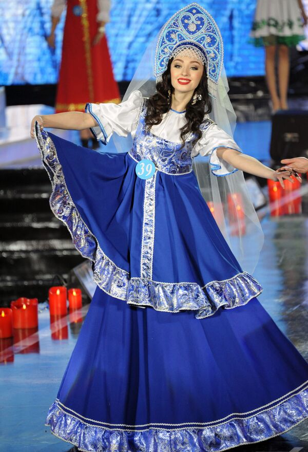 El concurso de belleza internacional La Reina de las Nieves - Sputnik Mundo