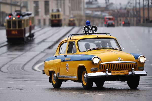 Carruajes y vehículos anfibios: GAZ, 85 años de historia de la automoción rusa - Sputnik Mundo