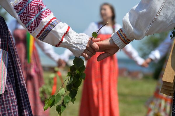 Jorovod, danza tradicional rusa - Sputnik Mundo