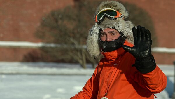 Uno de los participantes del II desfile ciclista de invierno de Moscú - Sputnik Mundo