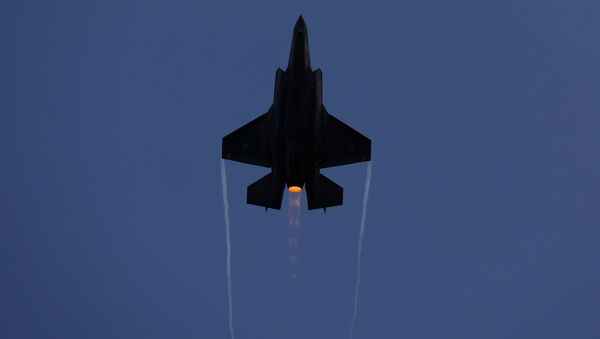 Un caza F-35 israelí - Sputnik Mundo