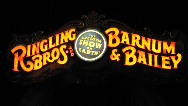 El logo de circo Ringling Brothers and Barnum & Bailey - Sputnik Mundo