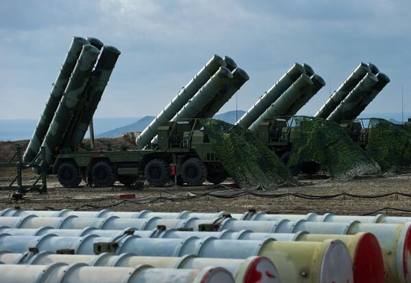 Los sistemas de misiles S-400 en Crimea - Sputnik Mundo