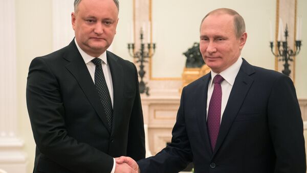 Встреча президента РФ В. Путина с президентом Молдовы И. Додоном - Sputnik Mundo