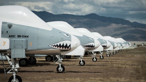 Fairchild Republic A-10 Thunderbolt II aircraft are seen stored in the boneyard at the Aerospace Maintenance and Regeneration Group on Davis-Monthan Air Force Base in Tucson, Arizona - Sputnik Mundo