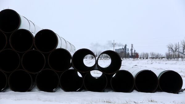 A depot used to store pipes for Transcanada Corp's planned Keystone XL oil pipeline is seen in Gascoyne, North Dakota - Sputnik Mundo
