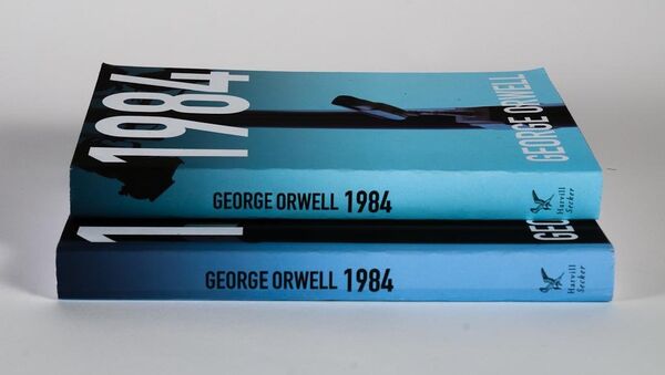 La distopía '1984' de Orwell - Sputnik Mundo
