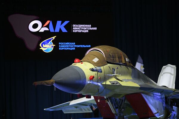 El nuevo caza ruso MiG-35 de generación 4++ - Sputnik Mundo