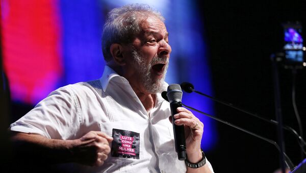 Former Brazilian President Luiz Inacio Lula da Silva speaks during a congress about education in Brasilia, Brazil January 12, 2017 - Sputnik Mundo