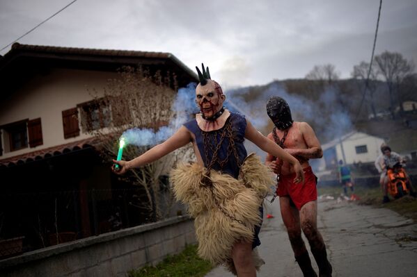 Carnaval demoníaco en el País Vasco - Sputnik Mundo