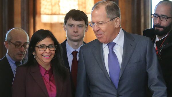 Exteriores de Rusia y Venezuela, Serguéi Lavrov y Delcy Rodríguez, se encuentran reunidos en Moscú - Sputnik Mundo