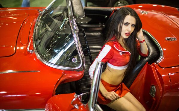 Reinas de la parrilla de salida: la exhibición MotorSport Expo en Moscú - Sputnik Mundo