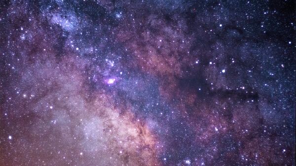 Cielo con estrellas (imagen referencial) - Sputnik Mundo