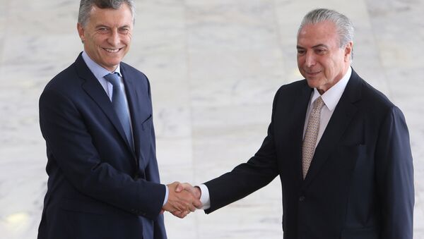 El presidente argentino Mauricio Macri llega a Brasil en visita oficial para encontrarse con su homólogo brasileño Michel Temer y otras autoridades - Sputnik Mundo
