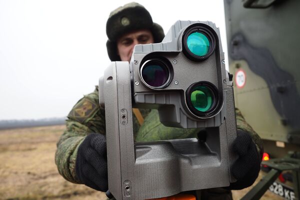 Los espectaculares ejercicios de topógrafos militares en Kubán - Sputnik Mundo