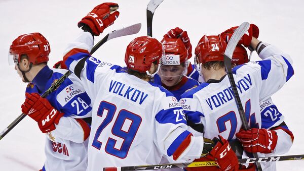 Equipo ruso juvenil de hockey sobre hielo (archivo) - Sputnik Mundo