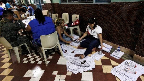 Escrutinio de los votos en Ecuador - Sputnik Mundo