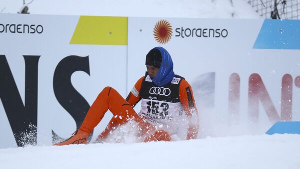 FIS Nordic Ski World Championships - Men's Cross Country - Qualification - Lahti, Finland - 23/2/17 - Adrian Solano of Venezuela crashes during the competition. - Sputnik Mundo