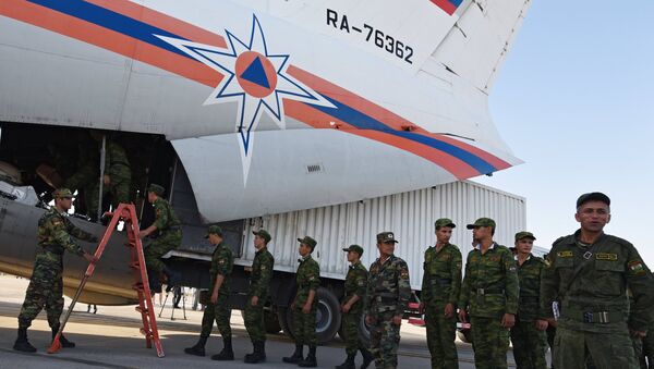 Un avión del Ministerio ruso de Emergencias  en Tayikistán (archivo) - Sputnik Mundo